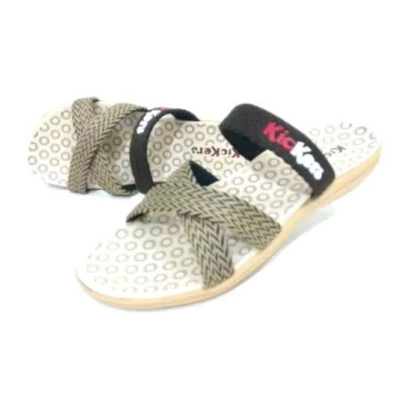 sandal wanita kickers silang terlaris/sandal wanita wedges silang