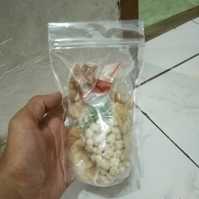 

Toping kering baso aci lengkap + bumbu khas garut mantulll