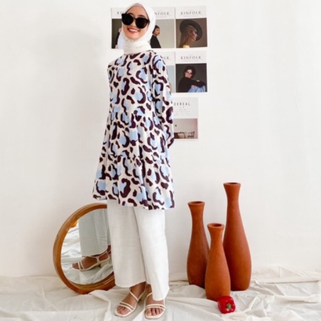 LANA RUFFLE TUNIC