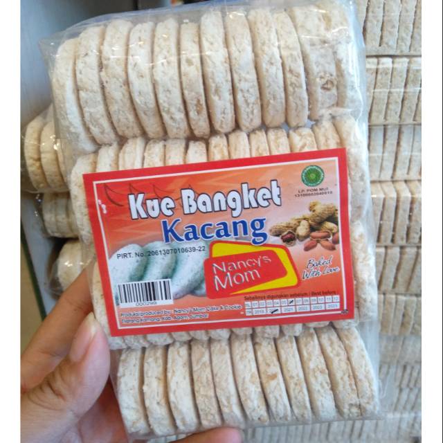 

Kue Bangket Kacang