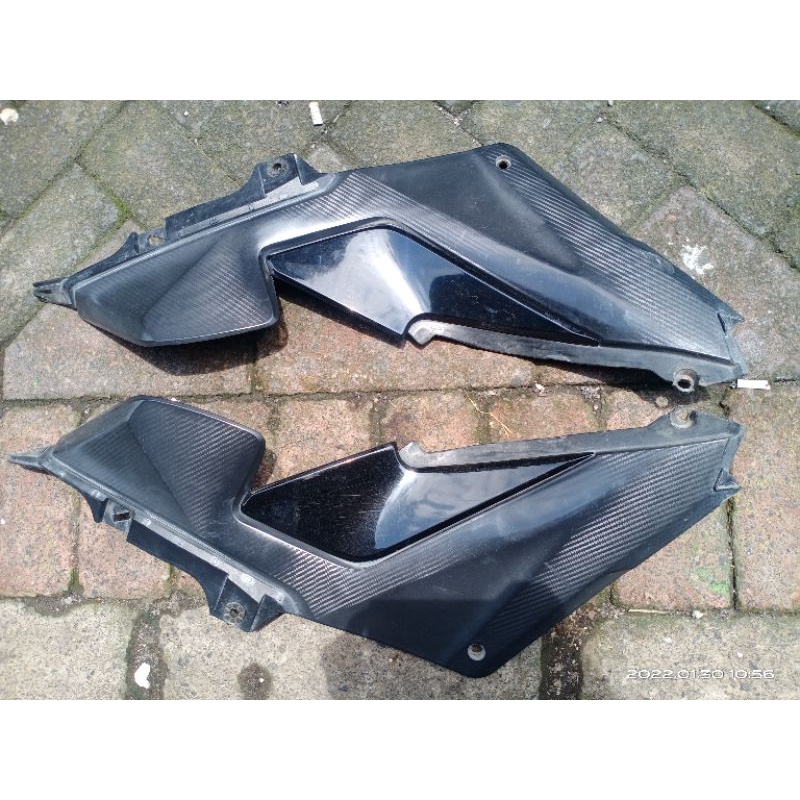 body kasar samping body sambungan bawah jok CBR 150 k45 k45a lokal