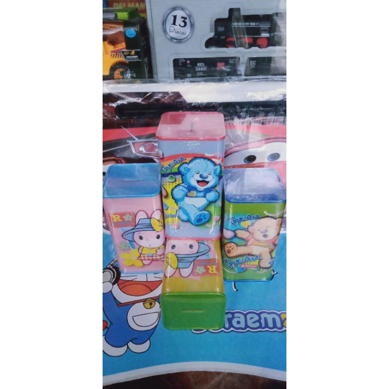 celengan lucu/celengan karakter/celengan plastik