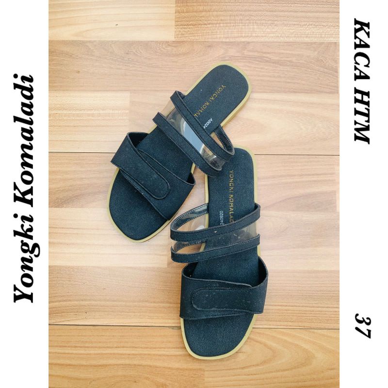 PROMO Sandal Yongki Hitam Only size 37