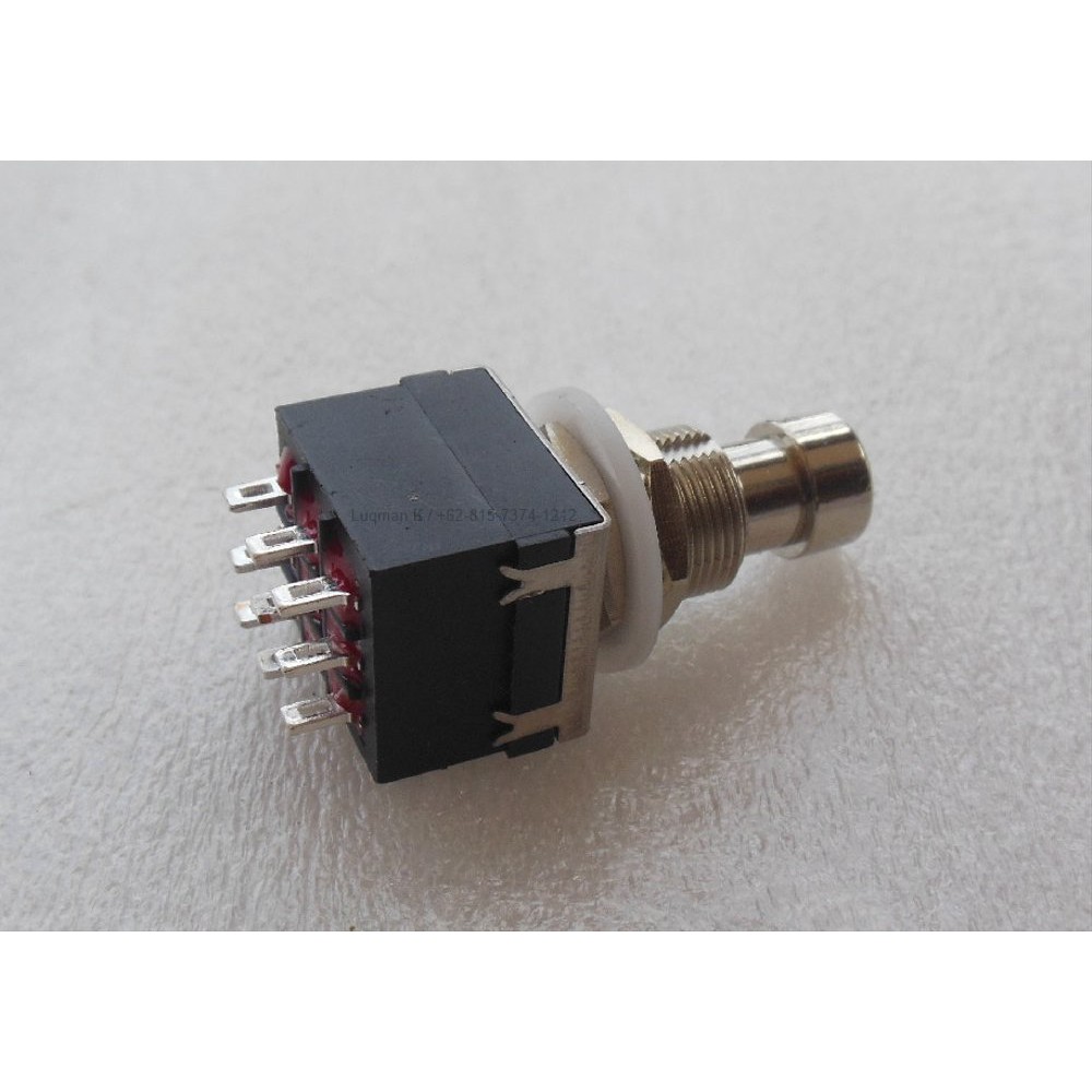 [Ready Stok]  Switch Pedal Effects Foot Push 3PDT 9Pin True Bypass terbatas