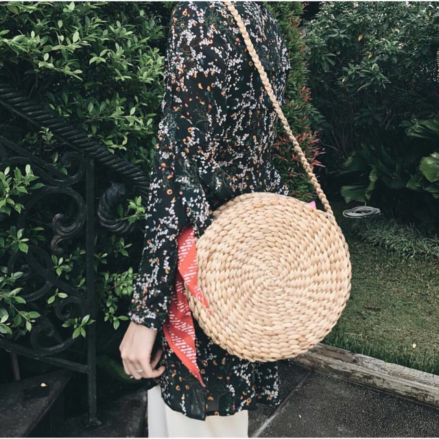 Tas Eceng Gondok Raisa