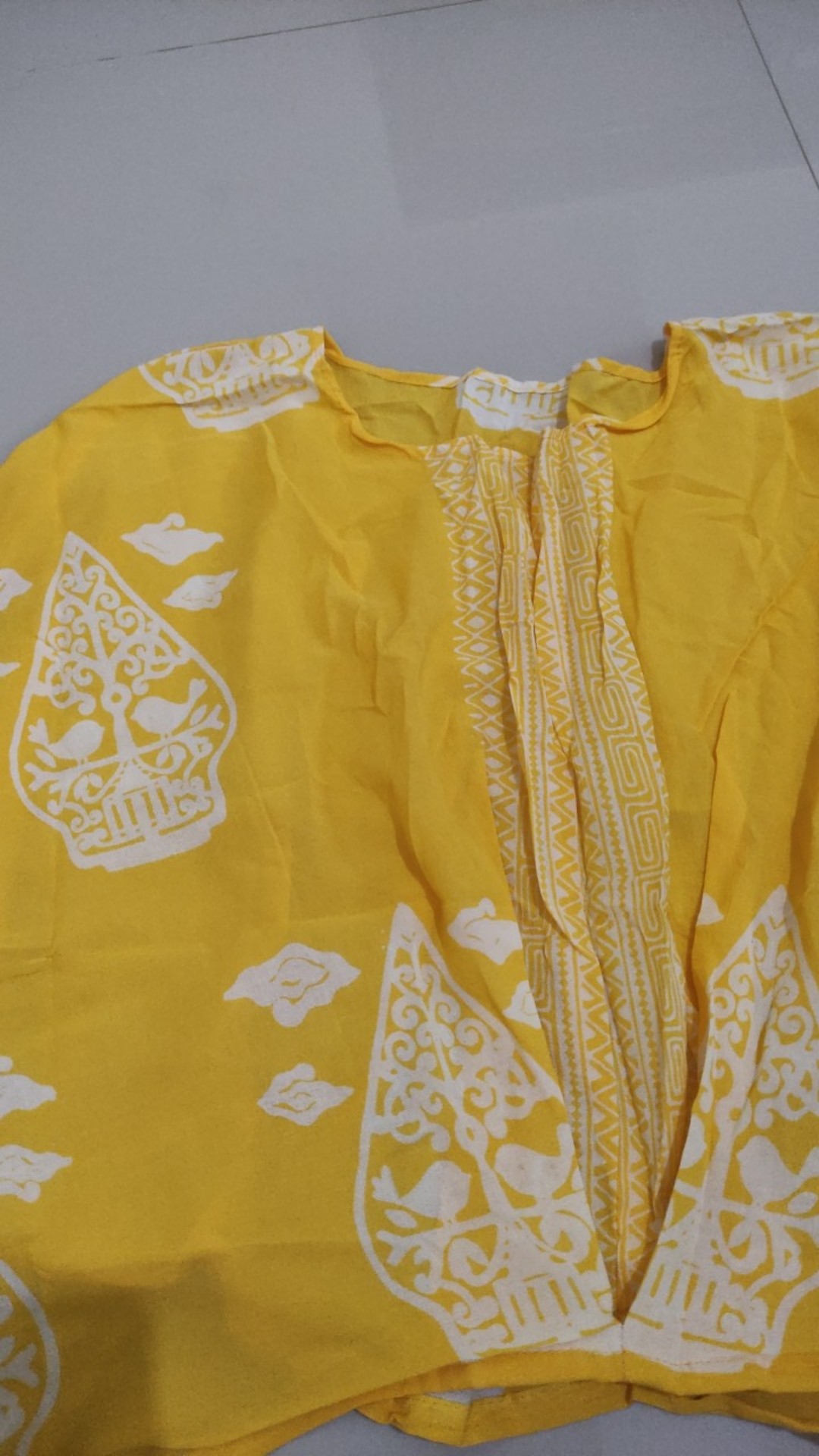 Atasan Batik Wanita Motif Gunungan Ayam Lathi