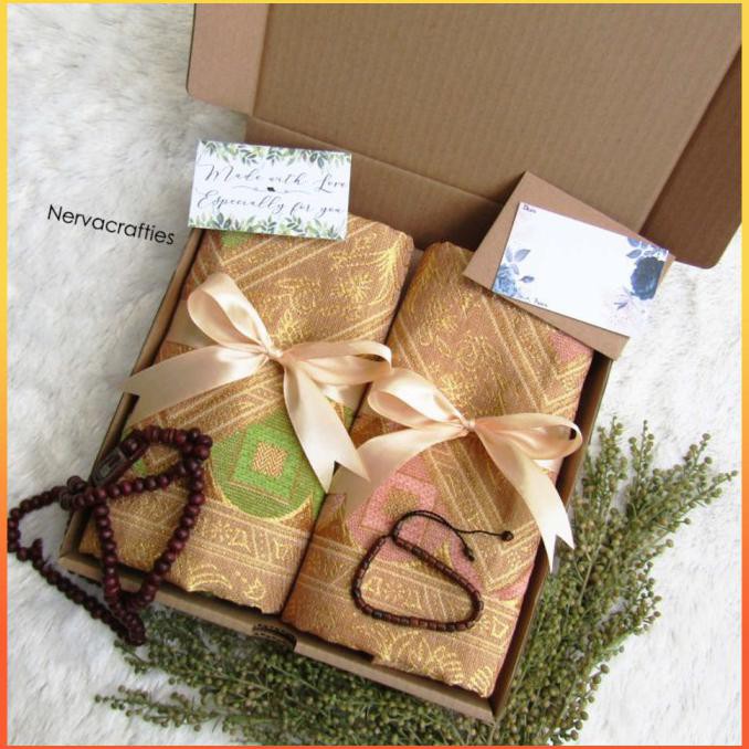 

Bagus Kado Hadiah Hampers Gift Box Wisuda Ultah Anniversary Sidang Riantihanumshop9