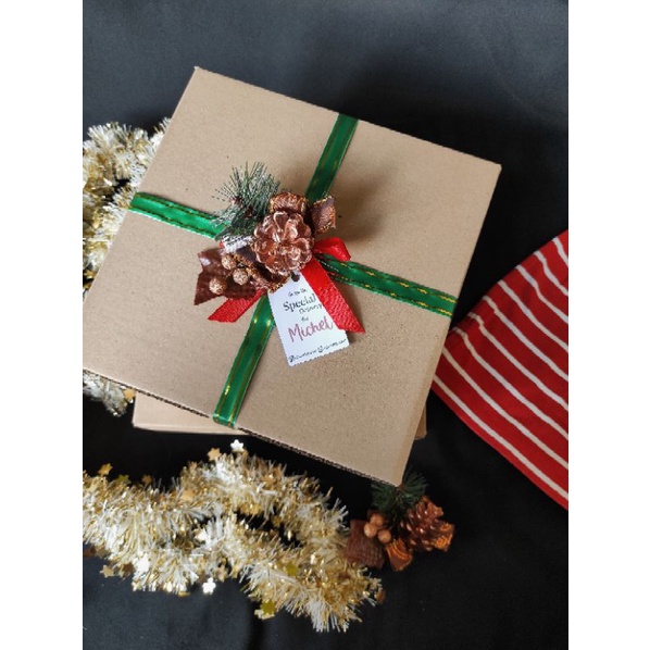 

JOLLY PACKAGE - HAMPERS AKHIR TAHUN - MEDIUM