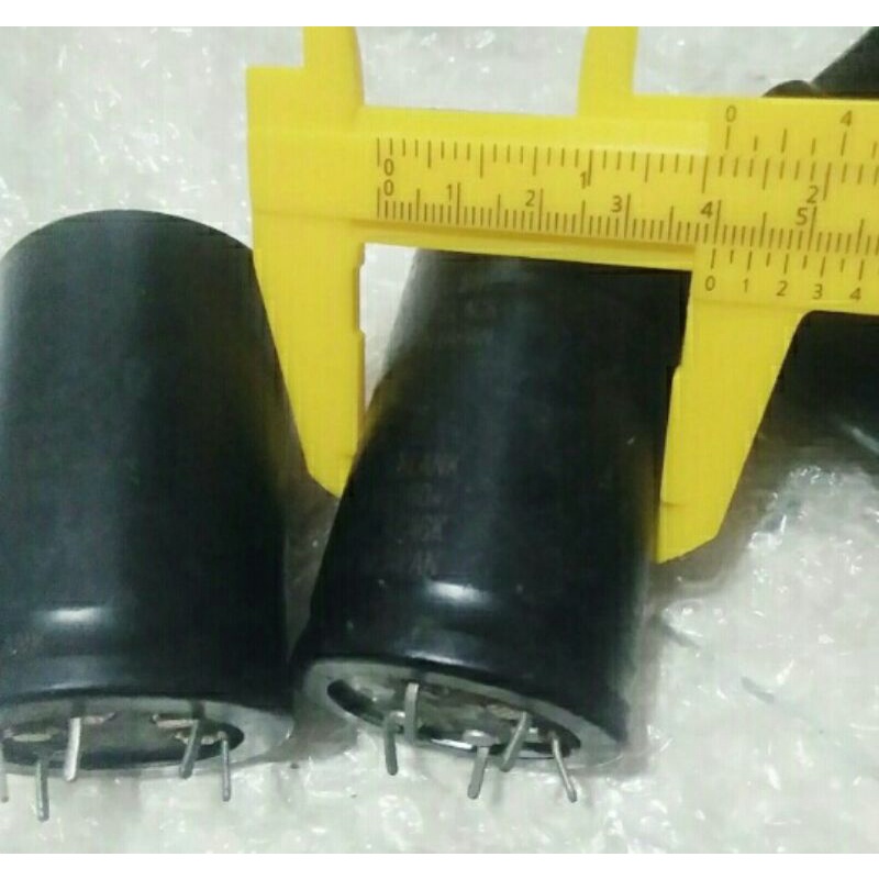 capacitor. nichicon :A .B. D - BLANK C : 1200uf - 160wv- : NEG BLACK MADE IN JAPAN