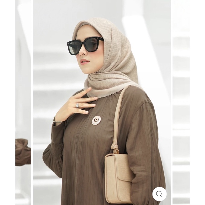 Buttonscarves Tapis Voal Square - SEED