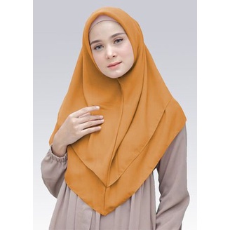 Fashion Muslim adeva segitiga //  1 kg = 16 pc // jilbab instan segi 3 polycotton/doubel hycon /-ADEVA  mustard