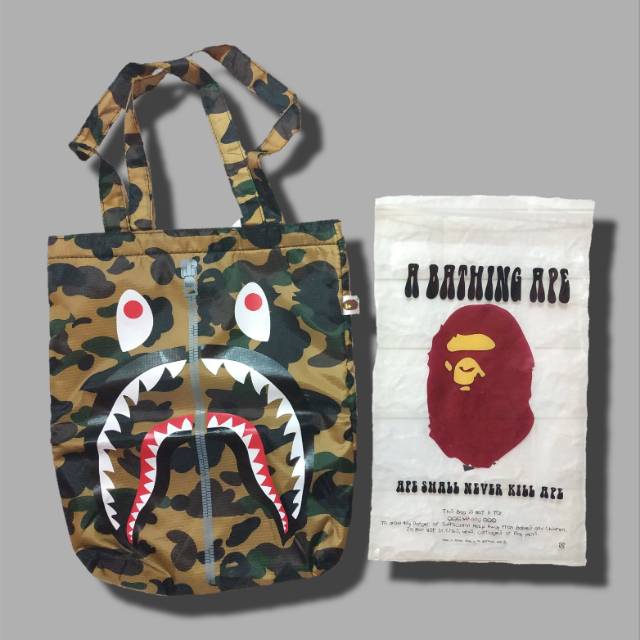 Totebag Bape Shark (BNIP) Original