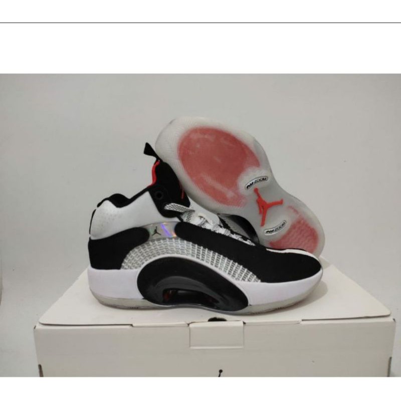 sepatu basket air jordan 35 white black