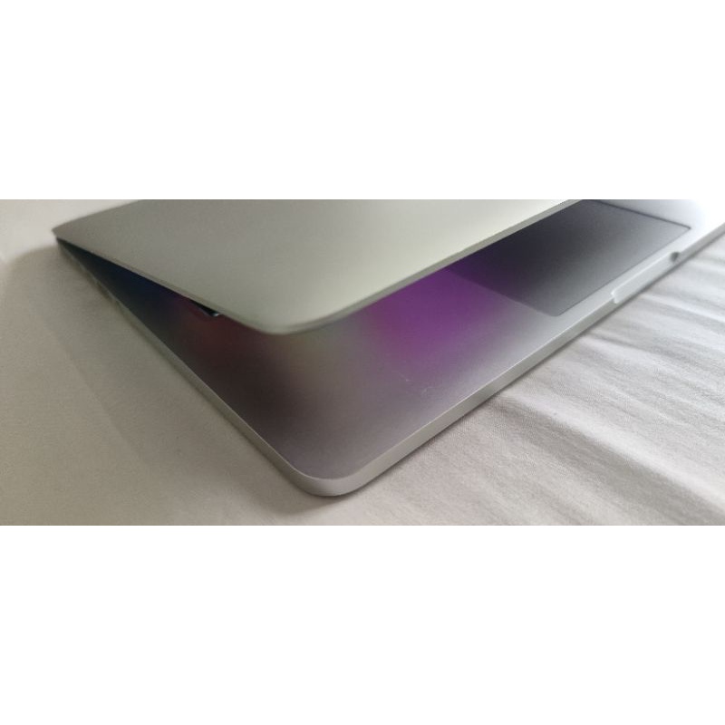 Macbook pro 13 inch 2015 i7 8GB 500 GB muluss