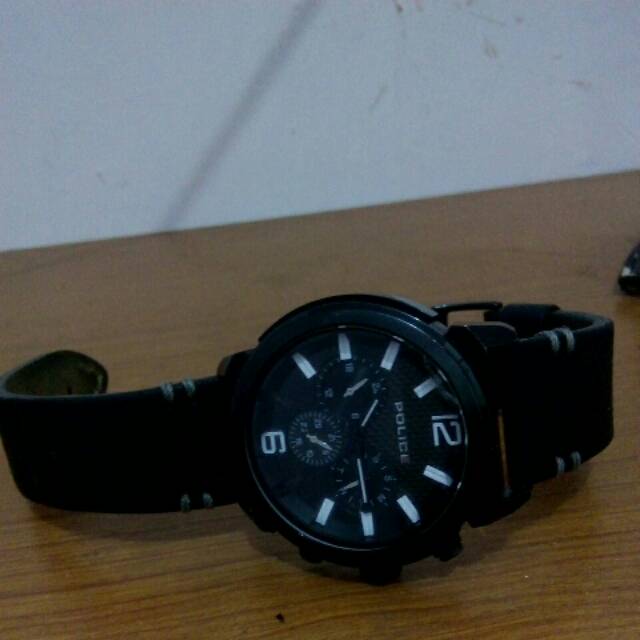 Jam tangan merek poloce