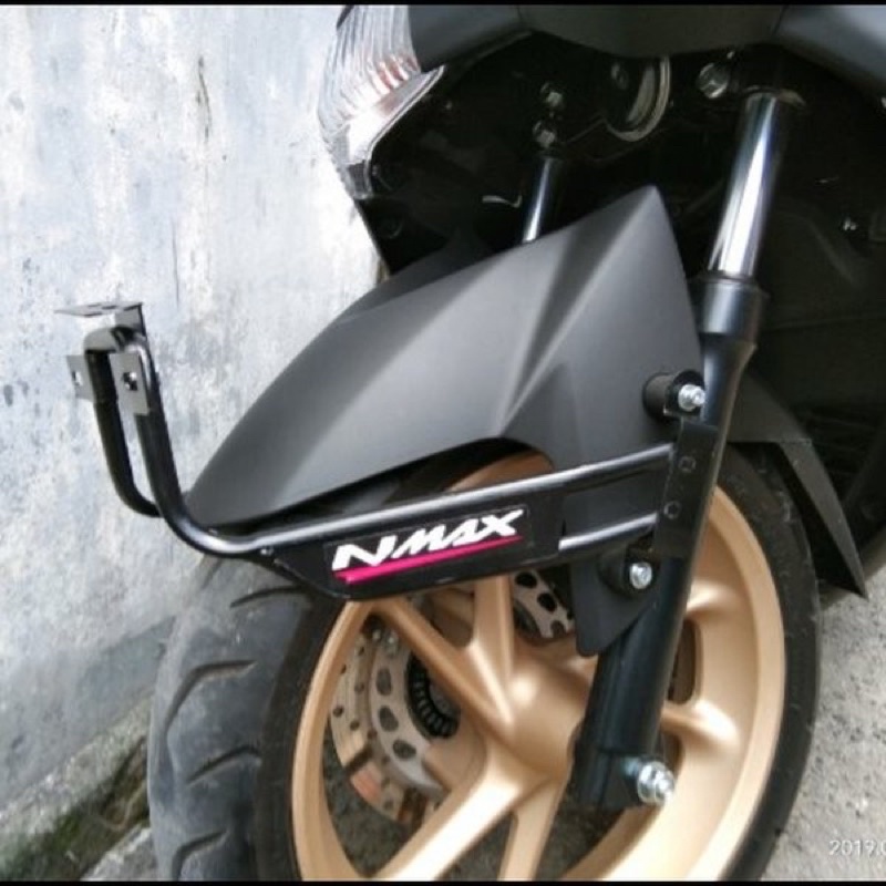 Dudukan Breket Plat Nomor Plus Brecket Tatakan Penahan Lampu Yamaha Nmax Old 2015 2019 dan Nmax New 2020 Bracket No Besi Pnp Nmax Lama Nmax Baru