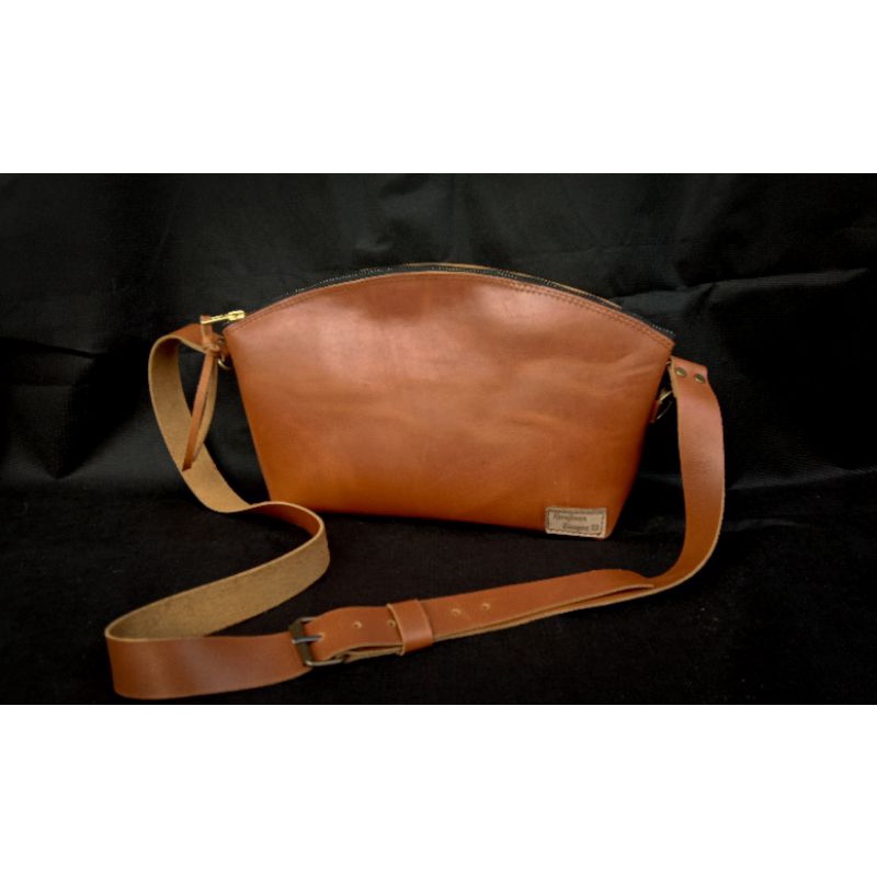 pouch sling bag kulit