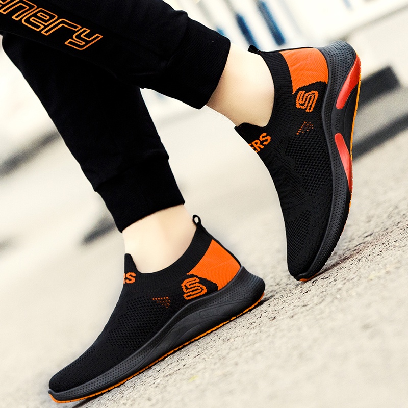 Highland Sepatu Pria Slip On Running Shoes Sepatu Olahraga Lari Ringan Sepatu Pria Casual Santai  MR127