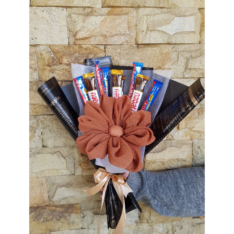 Buket makanan/Buket kerudung/ Hadiah Kado Souvenir Unik Wisuda