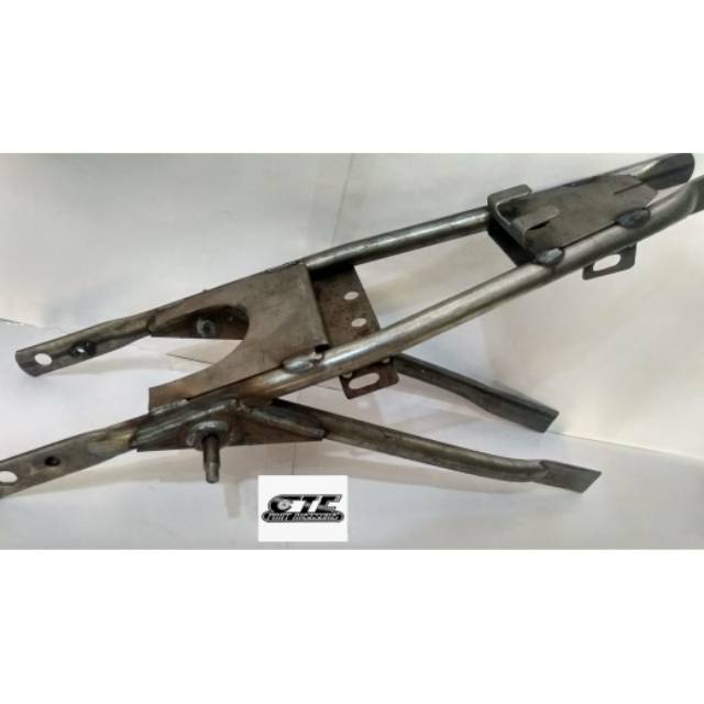 Sambungan Rangka Belakang CB100 CB 125 Glatik