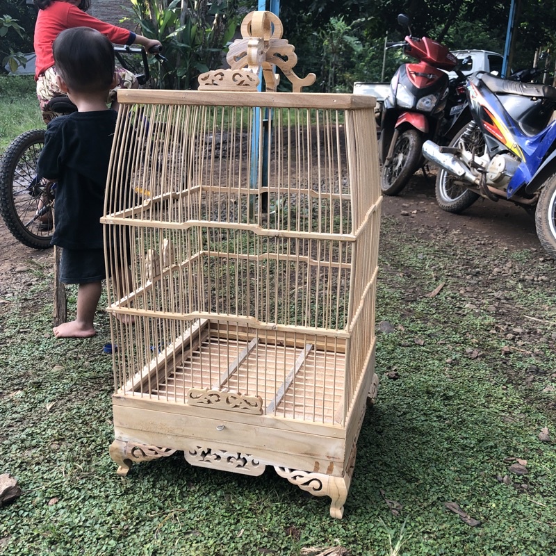 Sangkar Cungkok, Sangkar Ukir Kayu Jati