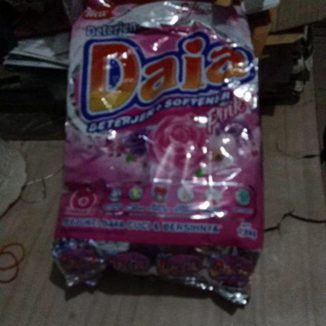 Daia Detergent Bubuk+softener 1.8kg