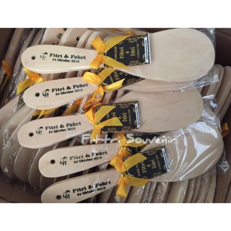 SOUVENIR CENTONG NASI KAYU SOUVENIR