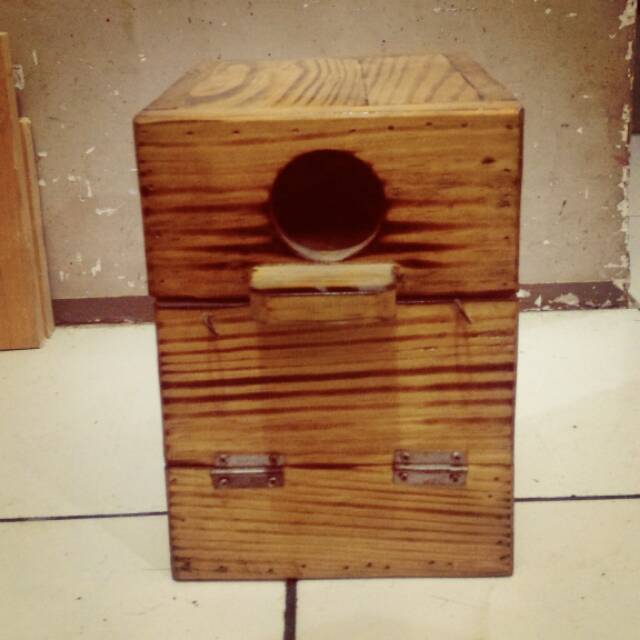 Glodok , Gowok Burung Lovebird,Parkit Kayu Pinus, dan Sonokeling