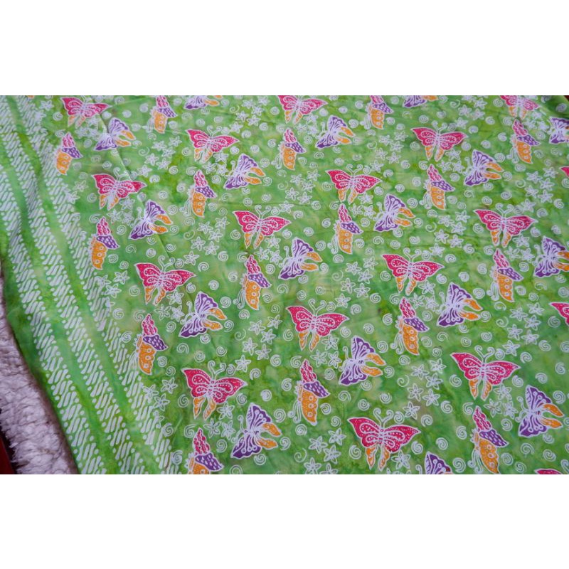 READY Kain Batik Cap Asli Motif Kupu Warna Hijau Smoke ( Tebal Tipis BerAsap Warna Latar ) Premium H