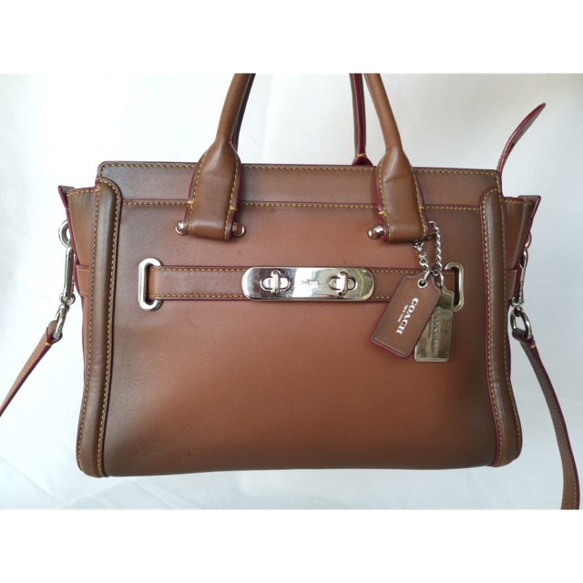 Preloved coach swagger 27