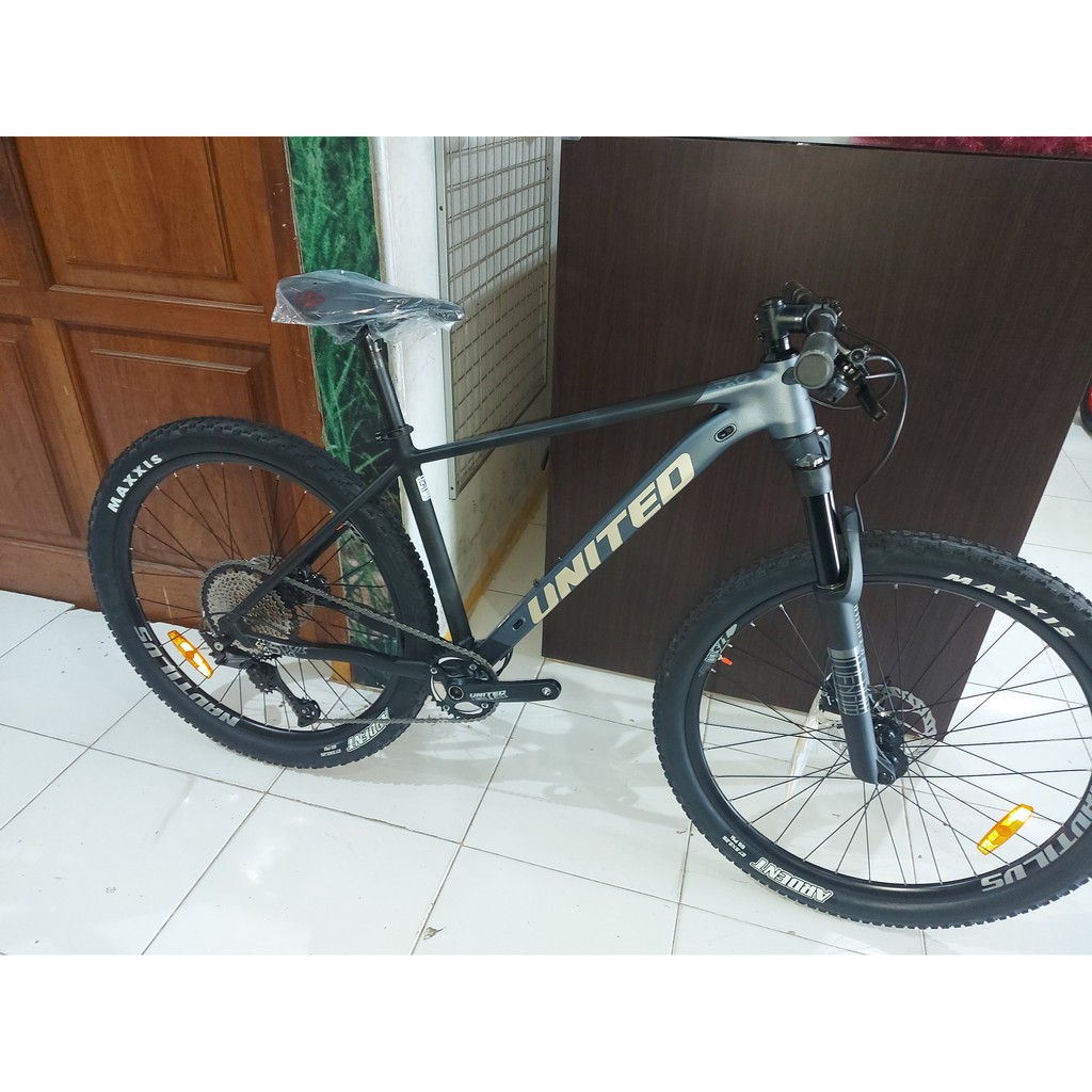 Sepeda mtb 27.5 dan 29 inch United Clovis 5.1