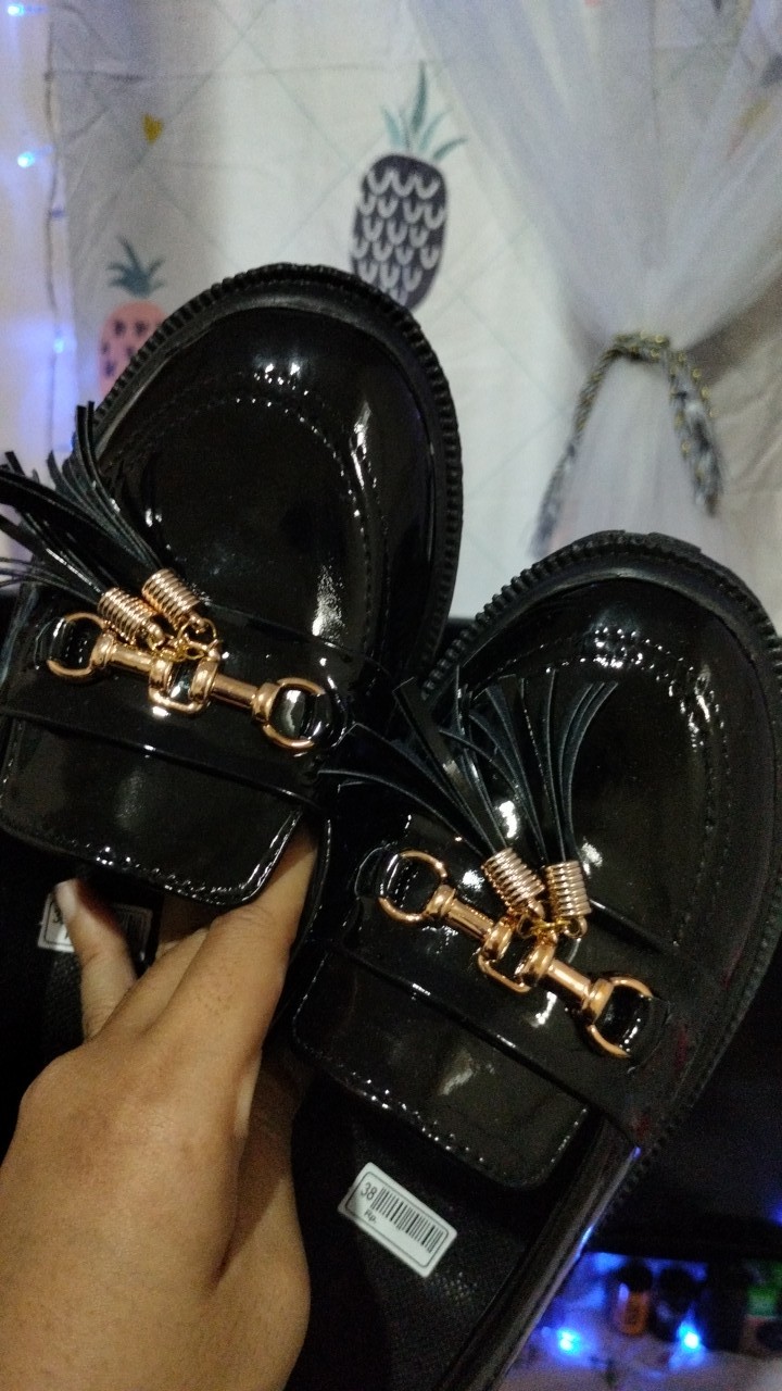 Sepatu Oxford Wanita - Sepatu Docmart Lonceng Tassel Hot Item - Bisa Bayar Di Tempat(cod)