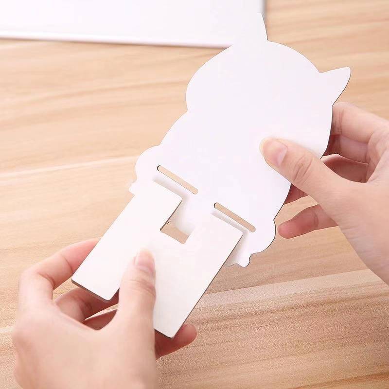 Dudukan Handphone Universal Stand Phone Holder Bahan Kayu Karakter Kartun Lucu Isi 3Pcs