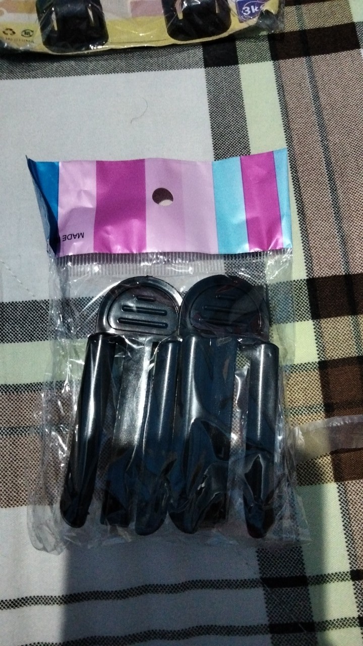 Klip Penjepit Plastik Sampah (1 Set Isi 2)