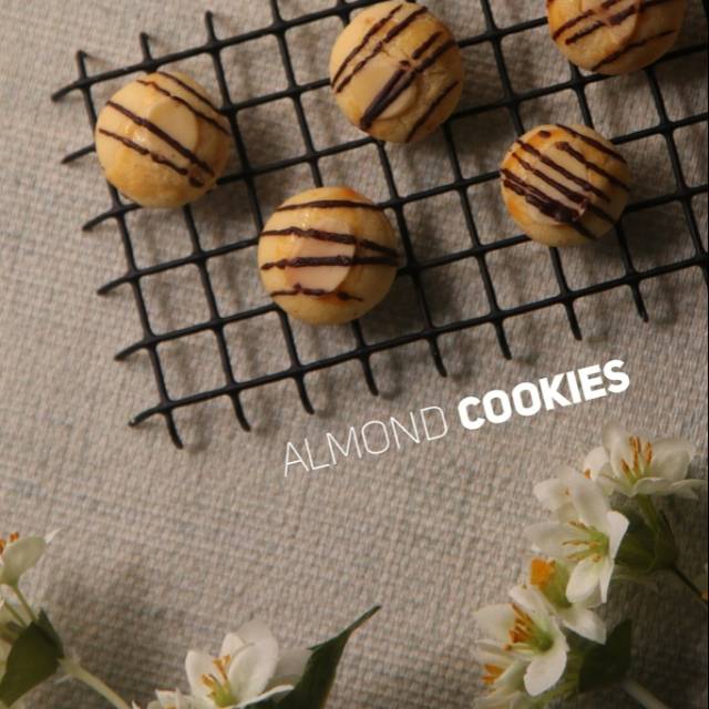 

Kue Kering Almond Cookies Home Made Roombutter Cookies Lebaran, Natal, Tahun Baru, Imlek, Parcel