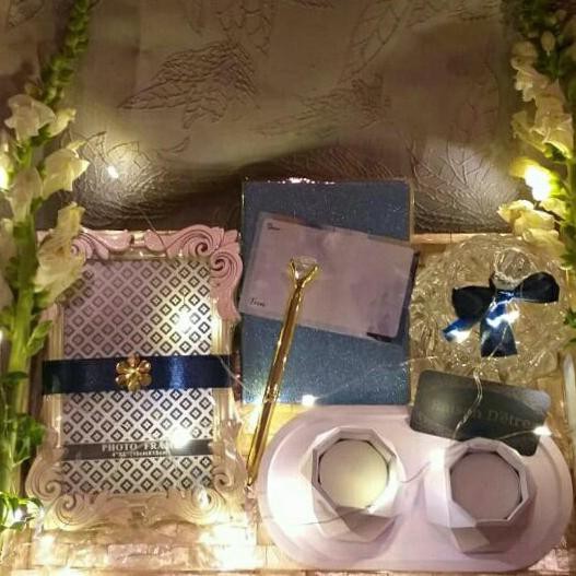 

Parsel Lebaran - Hadiah Ulang Tahun - Bluebell Hampers Cikaastore1