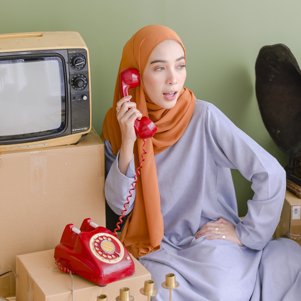 Lozy Hijab - Embroidery Signature Shawl Series 2 ( Pashmina Bordir Lozy x Hamidah )-Terracota