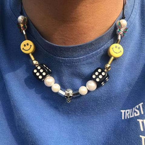 Kalung Rantai Multi Elemen Desain Bintang Smiley Tengkorak Aksen Mutiara Gaya Hip hop Untuk Pria Dan Wanita