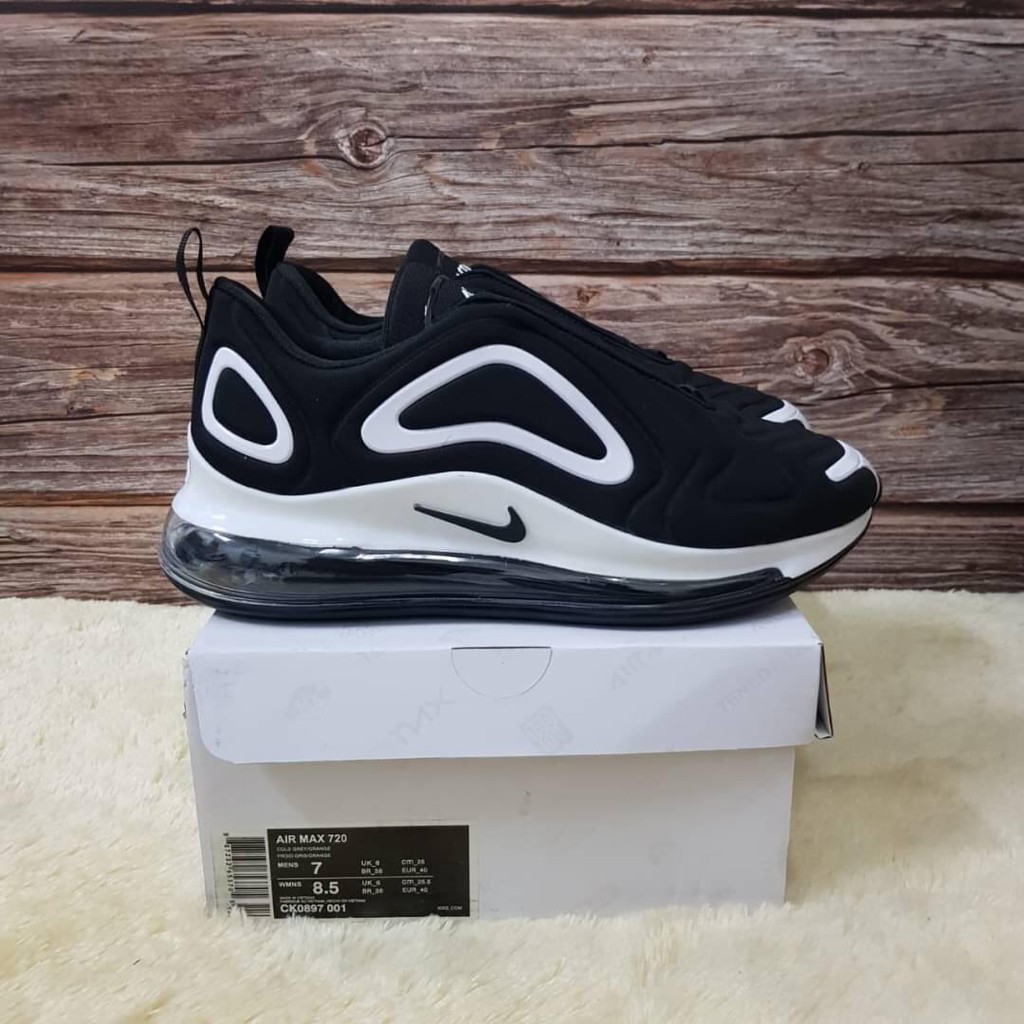 NIKE AIRMAX 720 BLACK WHITE