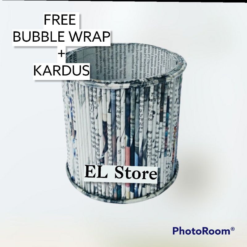 

KERAJINAN TANGAN TEMPAT PENSIL DARI KORAN