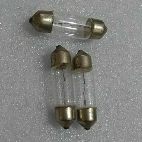 BOHLAM LAMPU PLAFON DALAM MOBIL BESAR PANJANG 3.5CM