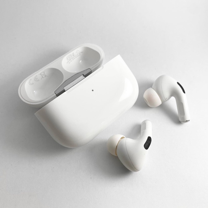 Apple AirPods Pro  With Wireless Charging Original MWP22ID/A Second