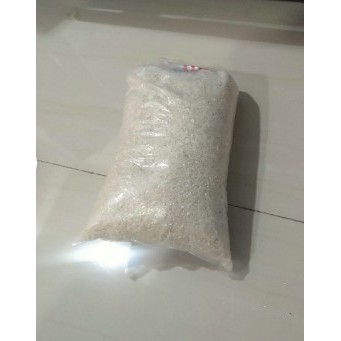 

Beras 1 kg