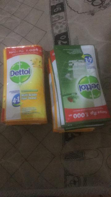Dettol Pembersih Lantai 12 Sachet