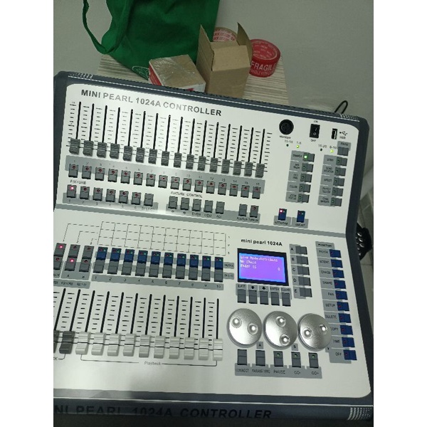mixer mini pearl 1024A dmx controller mixer lampu