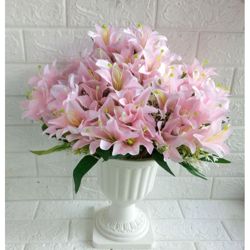 BUNGA LILY ARTIFICIAL / LILY BUNGA PLASTIL / LILY DEKORASI-1