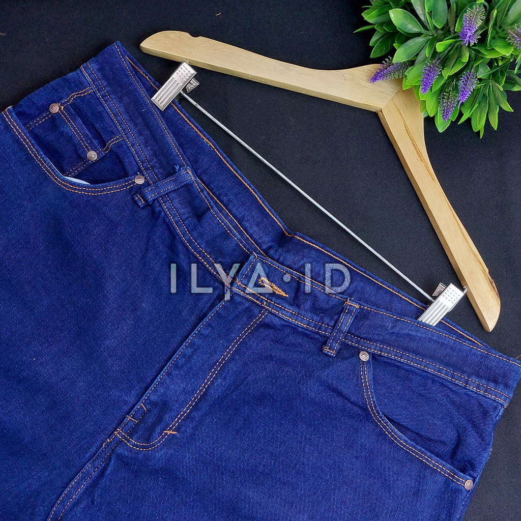 BOYFRIEND JEANS WANITA SUPER JUMBO 38-45 / CELANA JEANS JUMBO / BOYFRIEND JUMBO WANITA