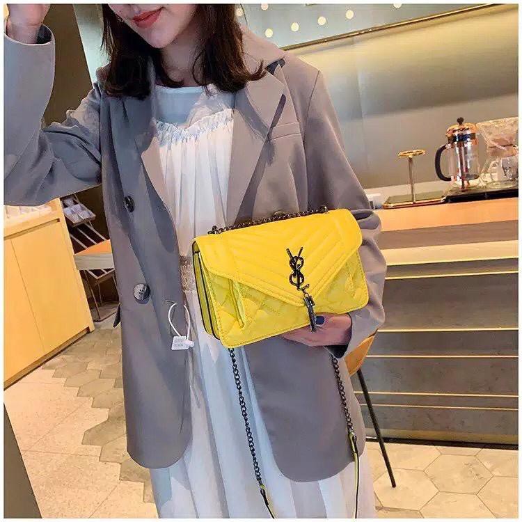 BJ73127 BLACK/WHITE/YELLOW TAS SLEMPANG ELEGAN MODIS KEKINIAN TALI RANTAI CLUTCH TAS PESTA TAS WANITA FASHION IMPORT TERMURAH TERLARIS TERBARU BAGSTORE JAKARTA TAS BATAM CR7062 B134340 ELJ137 KPC8944 DJ3127 LT1596 BQ2603 ZC0208