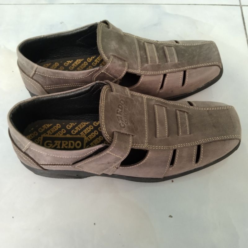 sepatu sandal kulit asli nyaman dipakai