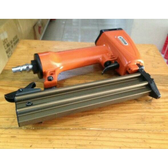 

air staples / air nailer ETONA F-30
